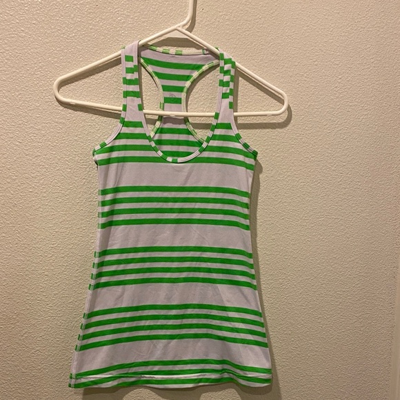 Lululemon tank top size 6, white with green stripes - Picture 1 of 3